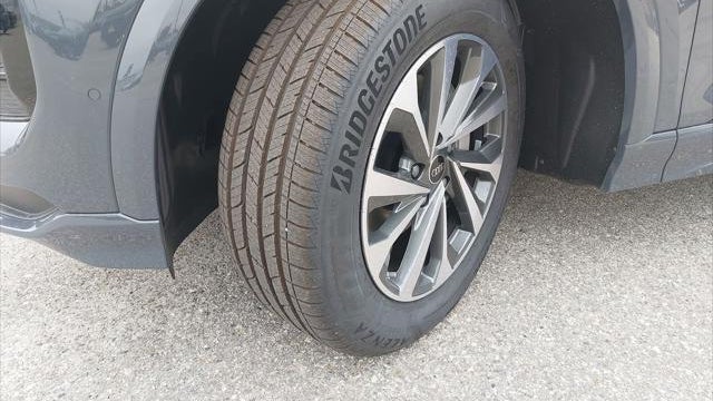 2027 Audi Q6 e-tron quattro Premium