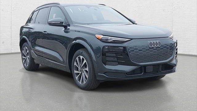 2027 Audi Q6 e-tron quattro Premium