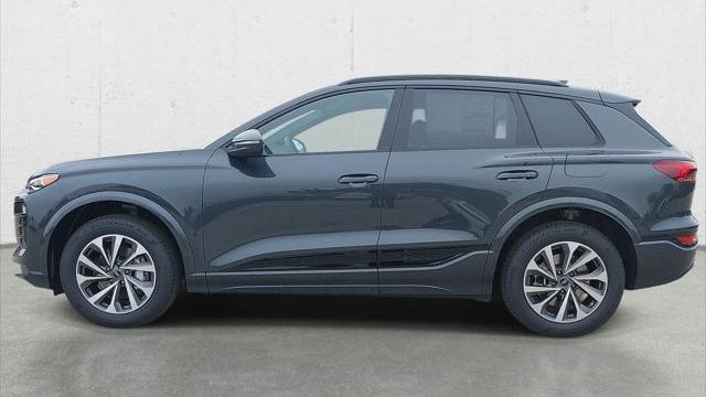 2027 Audi Q6 e-tron quattro Premium