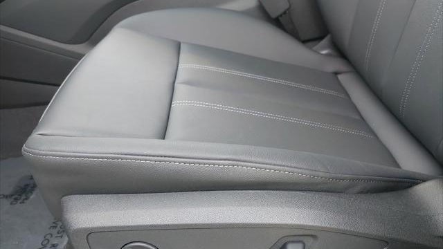 2027 Audi Q6 e-tron quattro Premium
