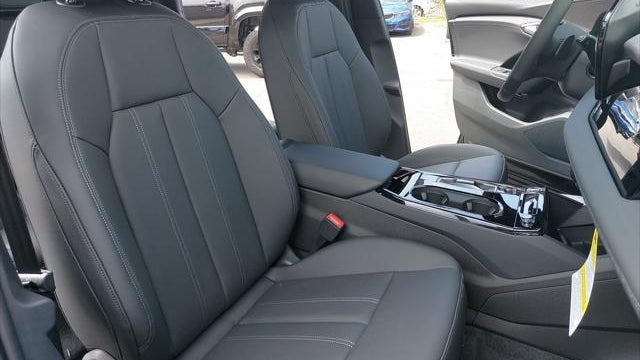 2027 Audi Q6 e-tron quattro Premium