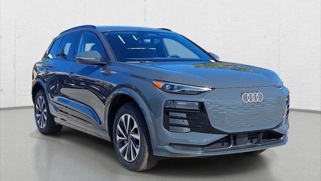 2027 Audi Q6 e-tron quattro Premium