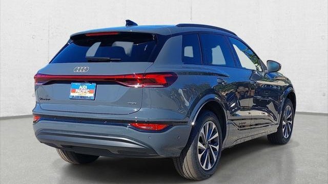 2027 Audi Q6 e-tron quattro Premium