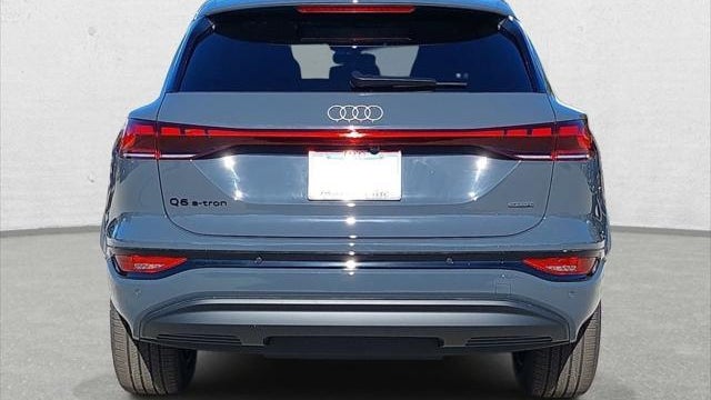 2027 Audi Q6 e-tron quattro Premium