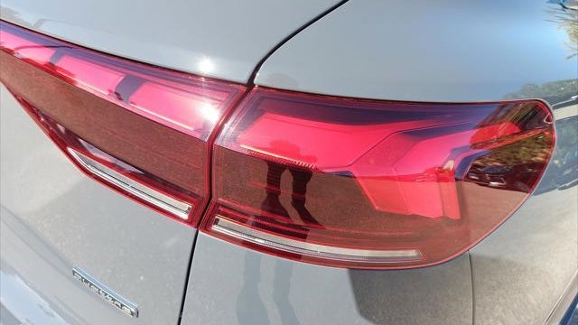 2027 Audi Q6 e-tron quattro Premium