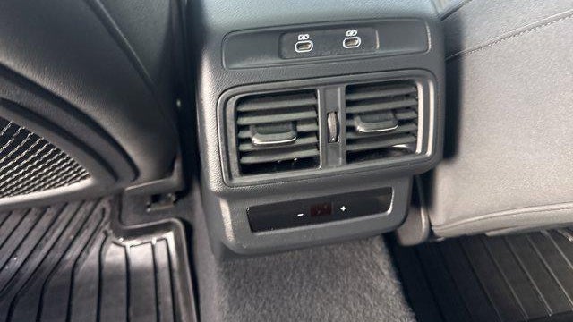 2025 Audi Q5 quattro Premium TFSI