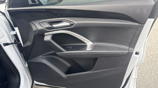 2025 Audi Q5 quattro Premium TFSI