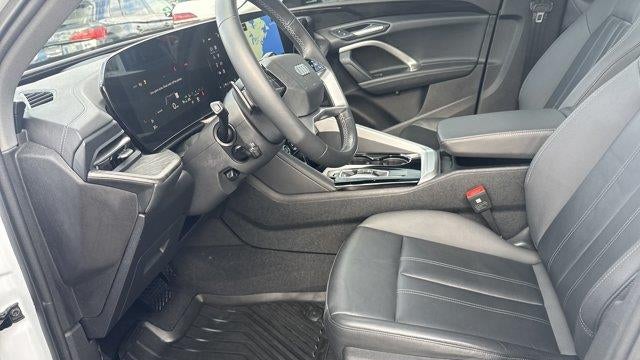2025 Audi Q5 quattro Premium TFSI