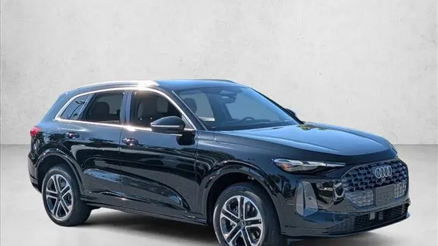 2025 Audi Q5 quattro Premium TFSI