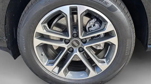 2025 Audi Q5 quattro Premium TFSI