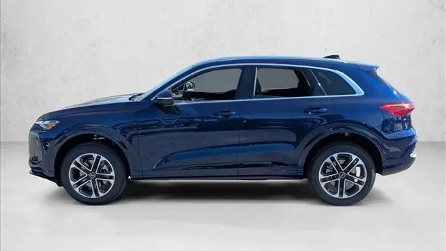 2025 Audi Q5 quattro Premium TFSI
