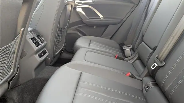 2025 Audi Q5 quattro Premium TFSI