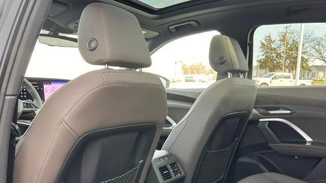 2025 Audi Q5 quattro Premium TFSI