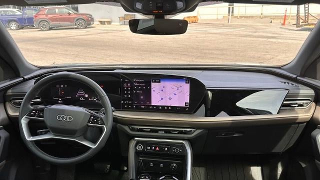2025 Audi Q5 quattro Premium TFSI