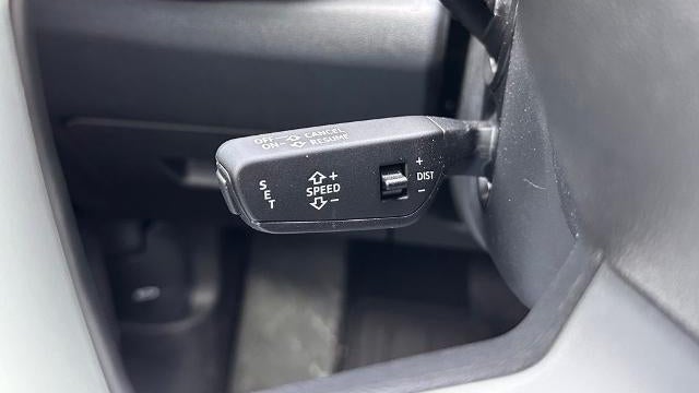 2025 Audi Q5 quattro Premium TFSI