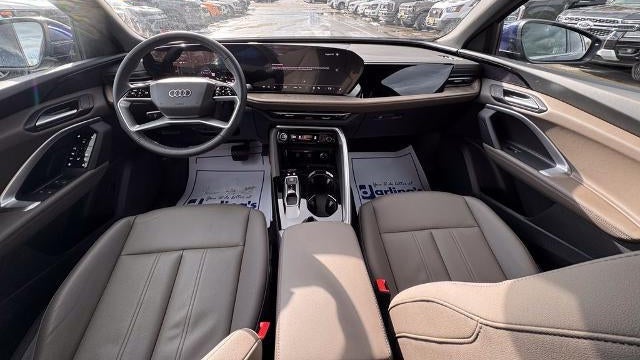 2025 Audi Q5 quattro Premium TFSI