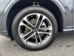 2025 All-new Q5 Thumbnail 4