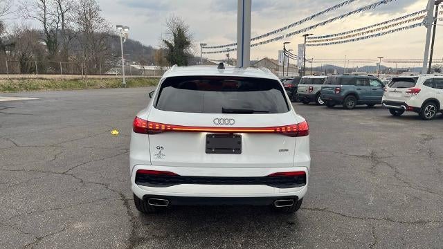 2025 Audi Q5 quattro Premium TFSI