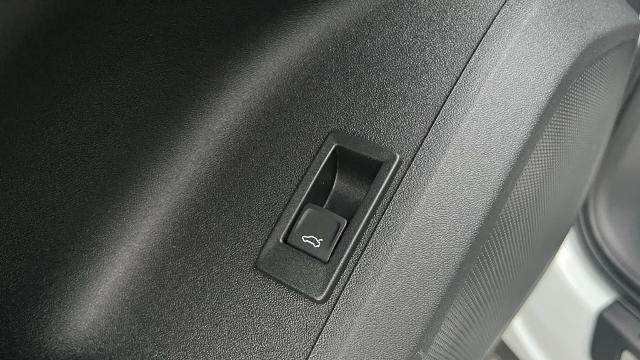 2025 Audi Q5 quattro Premium TFSI