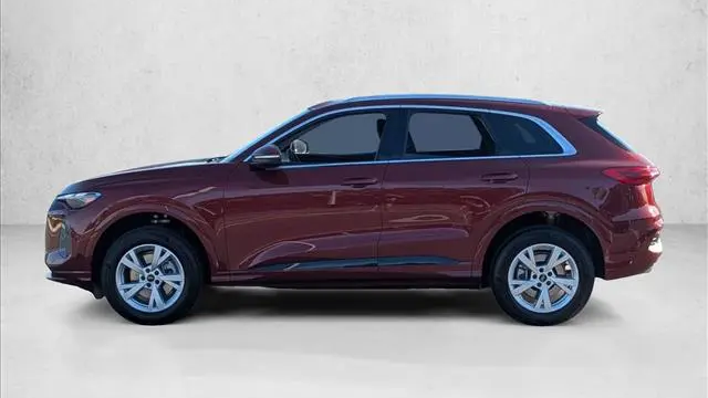 2026 Audi Q5 quattro Premium TFSI