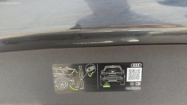 2025 Audi Q5 quattro Premium TFSI
