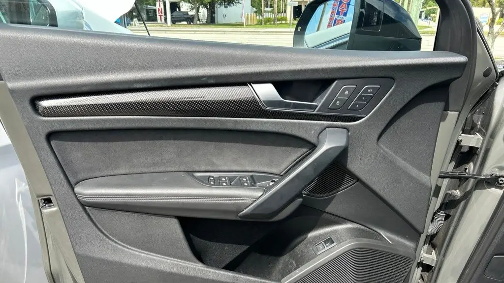 2023 Audi SQ5 Sportback 3.0T quattro Premium Plus