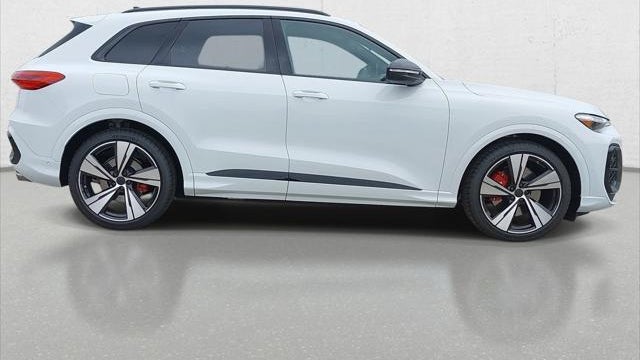 2026 Audi SQ5 quattro Premium Plus TFSI