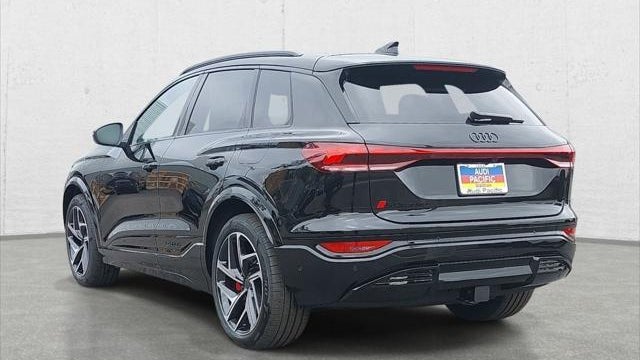 2027 Audi SQ6 e-tron quattro Premium Plus