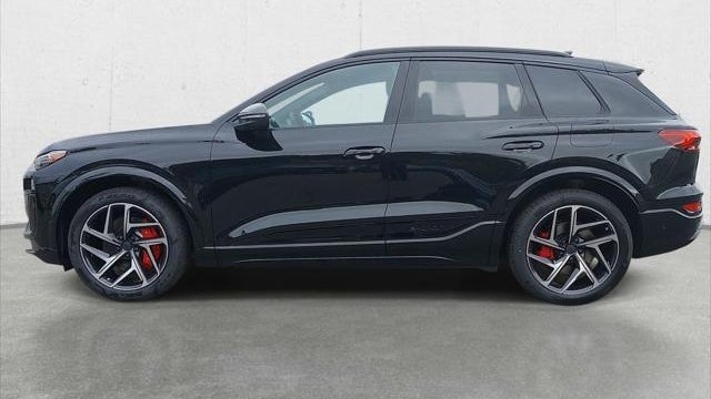 2027 Audi SQ6 e-tron quattro Premium Plus