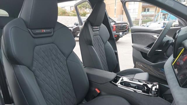 2027 Audi SQ6 e-tron quattro Premium Plus
