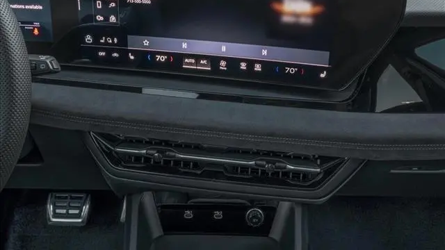 2027 Audi SQ6 e-tron quattro Premium Plus