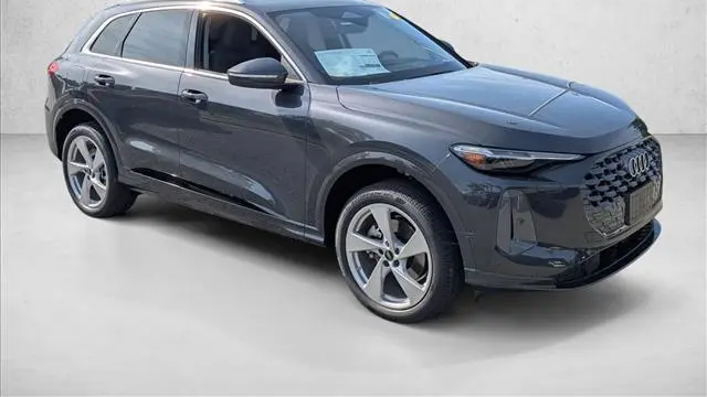 2025 Audi Q5 quattro Premium Plus TFSI