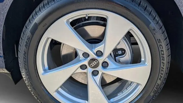 2025 Audi Q5 quattro Premium Plus TFSI