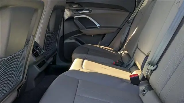 2025 Audi Q5 quattro Premium Plus TFSI