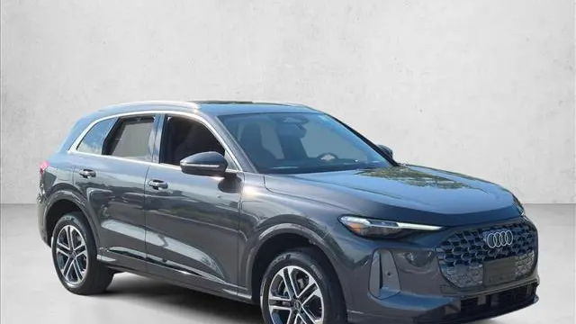 2026 Audi Q5 quattro Premium Plus TFSI
