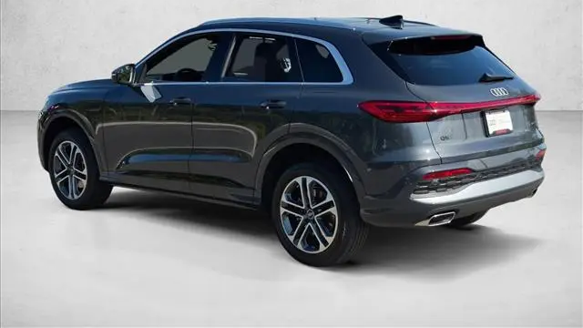 2026 Audi Q5 quattro Premium Plus TFSI