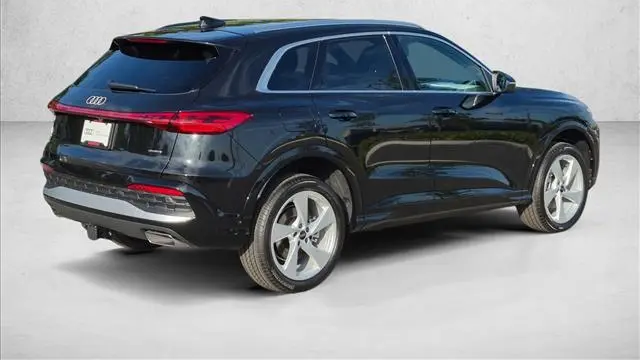 2026 Audi Q5 quattro Premium Plus TFSI