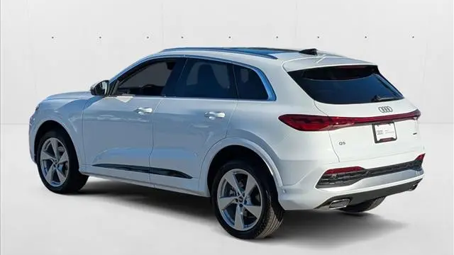 2025 Audi Q5 quattro Premium Plus TFSI