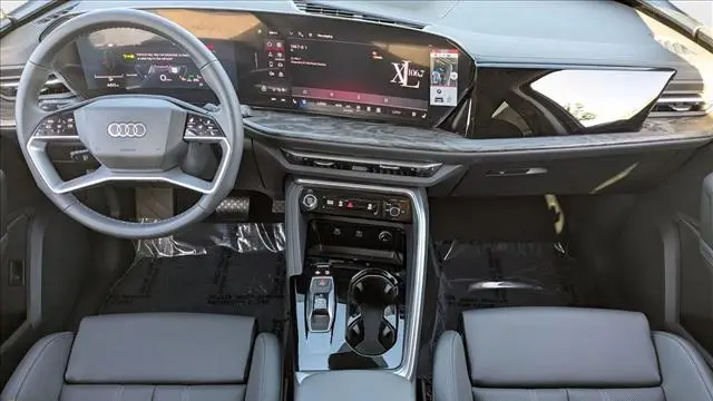 2025 Audi Q5 quattro Premium Plus TFSI