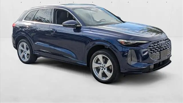2025 Audi Q5 quattro Premium Plus TFSI