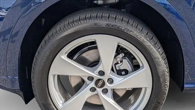 2025 Audi Q5 quattro Premium Plus TFSI