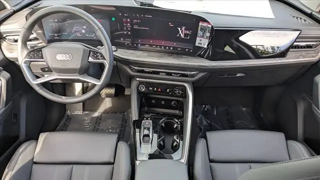 2025 Audi Q5 quattro Premium Plus TFSI