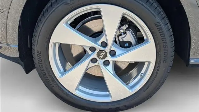 2025 Audi Q5 quattro Premium Plus TFSI