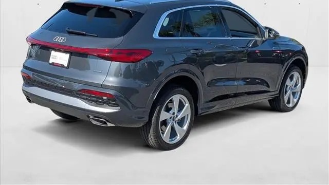 2025 Audi Q5 quattro Premium Plus TFSI