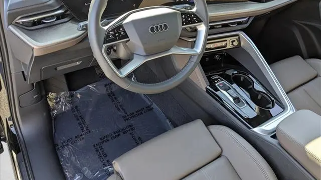 2025 Audi Q5 quattro Premium Plus TFSI