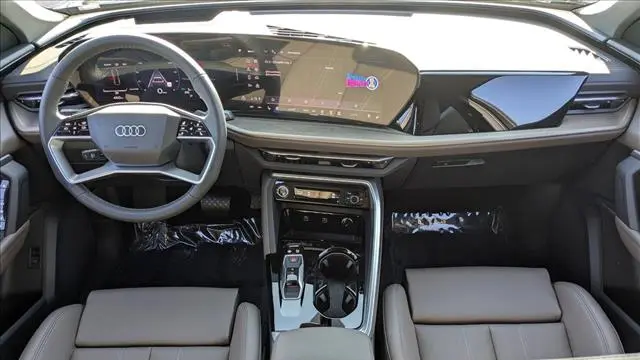 2025 Audi Q5 quattro Premium Plus TFSI