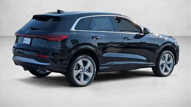 2025 Audi Q5 quattro Premium Plus TFSI