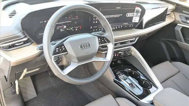 2025 Audi Q5 quattro Premium Plus TFSI