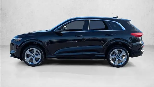 2025 Audi Q5 quattro Premium Plus TFSI