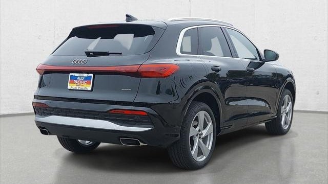 2026 Audi Q5 quattro Premium Plus TFSI